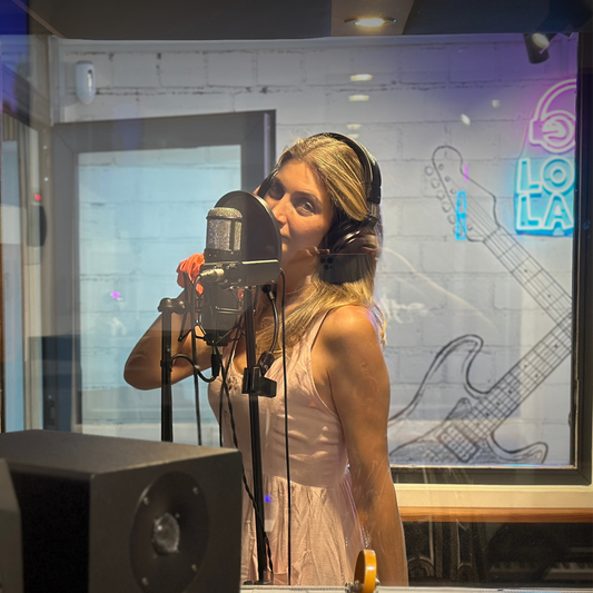 Experiencia grabación de cover formato karaoke